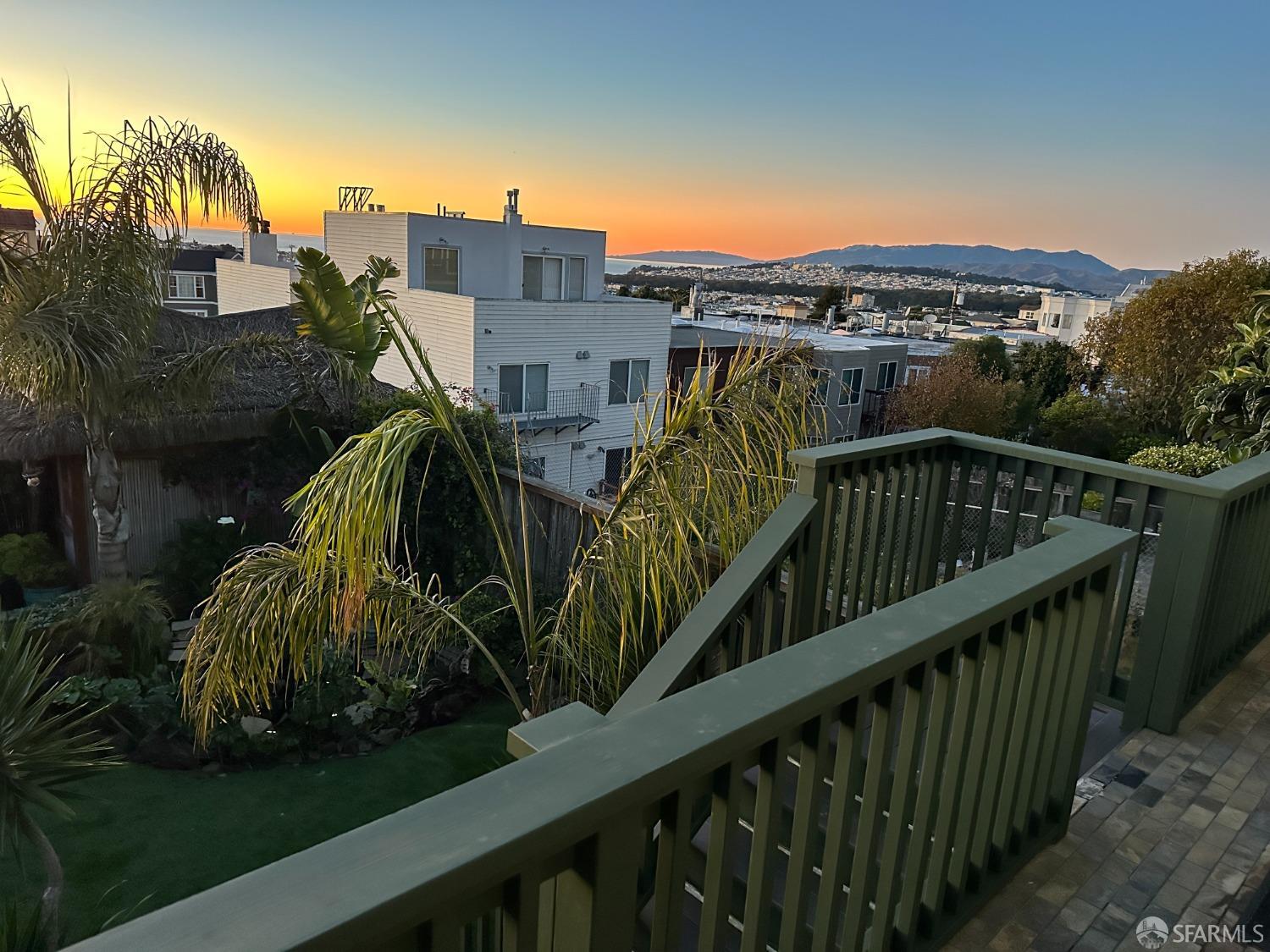 Detail Gallery Image 3 of 13 For 1839 18th Ave, San Francisco,  CA 94122 - 4 Beds | 2/1 Baths