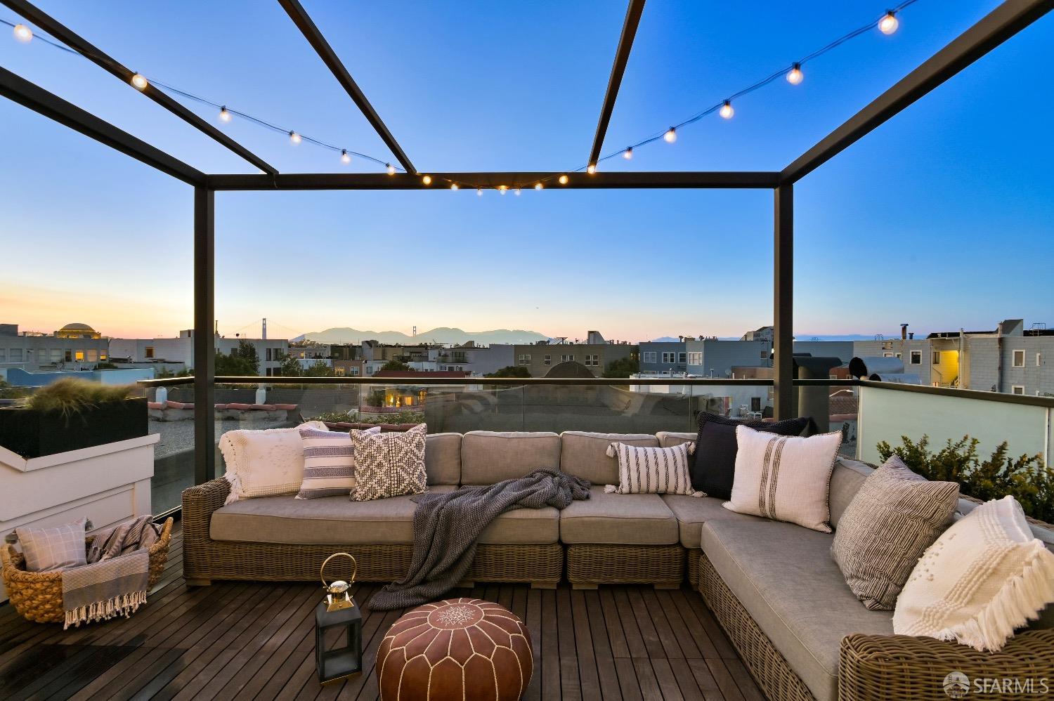 Photo #2: 425026406 Listing 