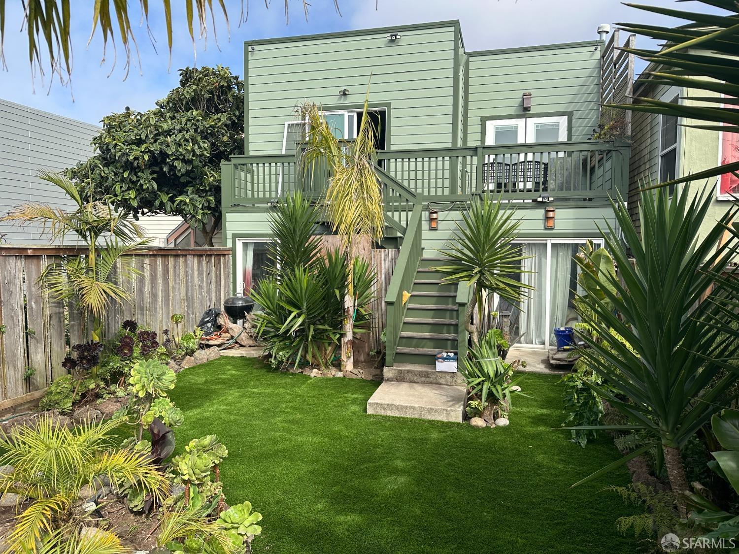 Detail Gallery Image 2 of 13 For 1839 18th Ave, San Francisco,  CA 94122 - 4 Beds | 2/1 Baths