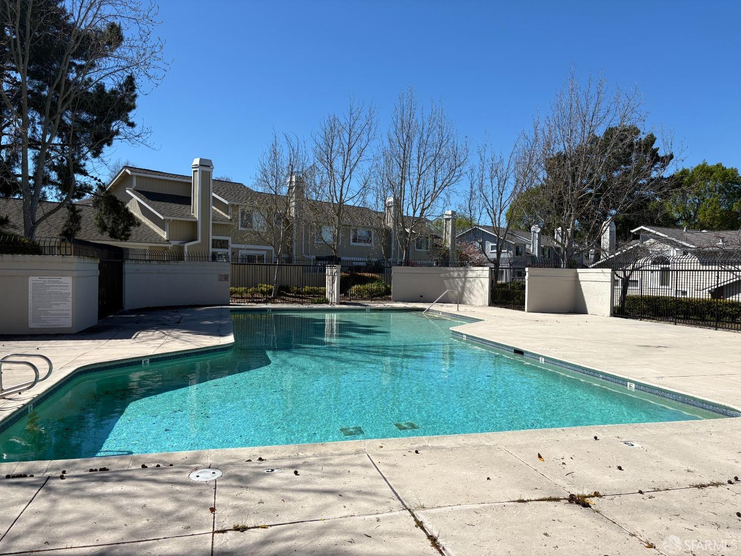 Detail Gallery Image 24 of 24 For 102 South Wildwood, Hercules,  CA 94547 - 2 Beds | 2 Baths
