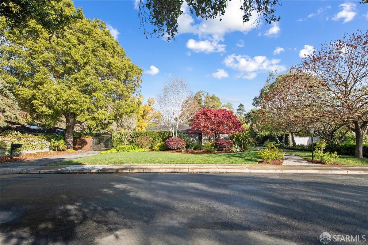Wilburn Avenue, Atherton, California image 1