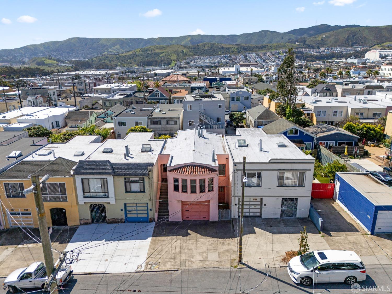 Detail Gallery Image 18 of 32 For 227 Arleta Ave, San Francisco,  CA 94134 - 3 Beds | 1/1 Baths