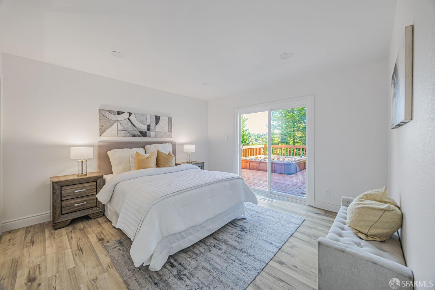 Lakeview Drive, Hillsborough, California image 20