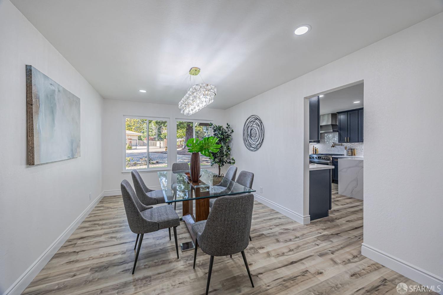 Lakeview Drive, Hillsborough, California image 16