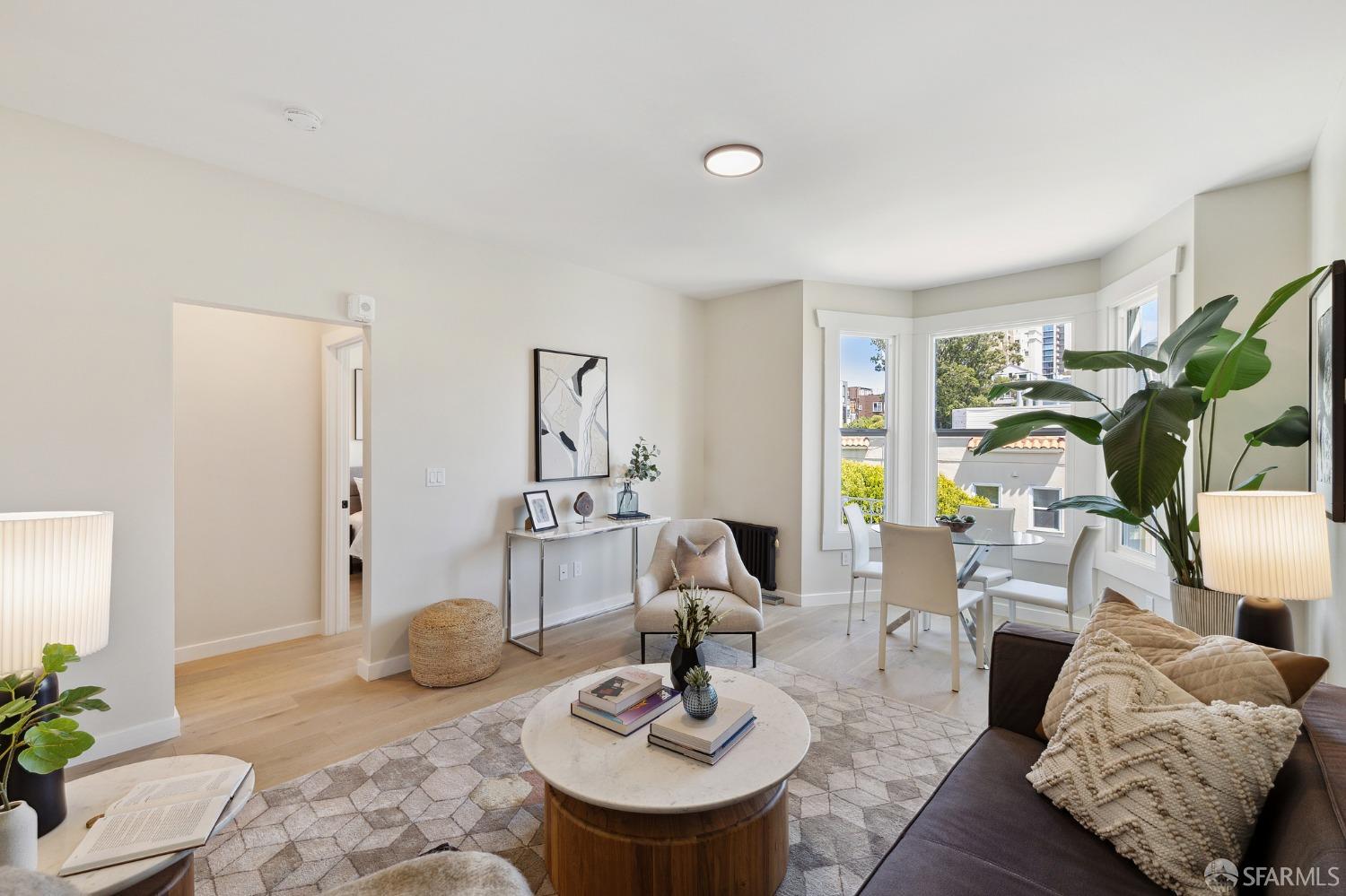Photo #3: 425027269 Listing 