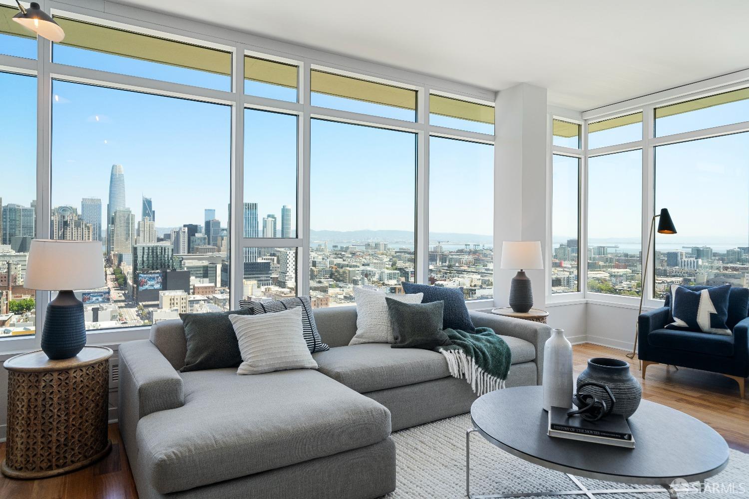 Photo #11: 425027824 Listing: Photo #11