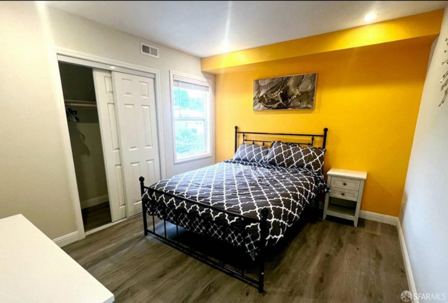 Detail Gallery Image 13 of 14 For 848 Girard St, San Francisco,  CA 94134 - 3 Beds | 1 Baths