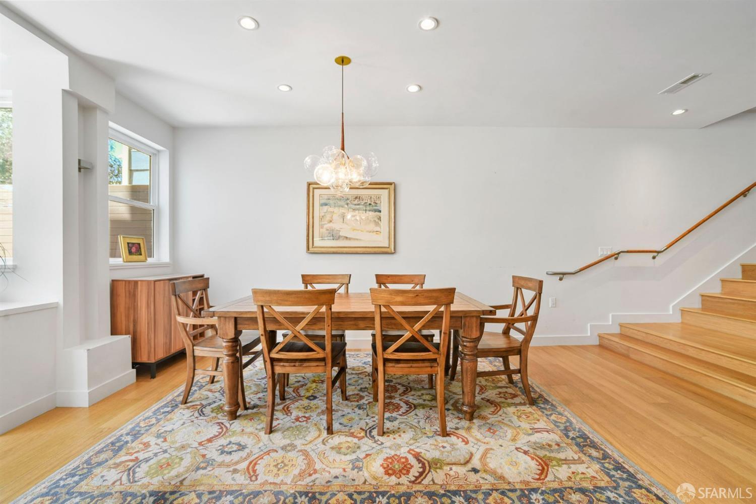 Photo #8: 425027677 Listing: Photo #8