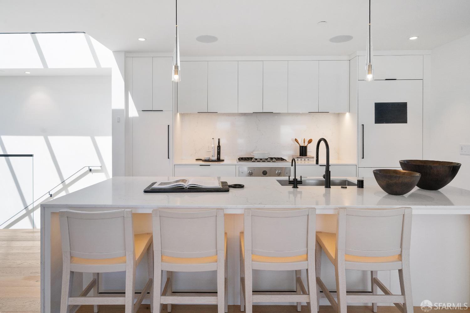 Detail Gallery Image 14 of 44 For 132 Presidio Ave, San Francisco,  CA 94115 - – Beds | – Baths