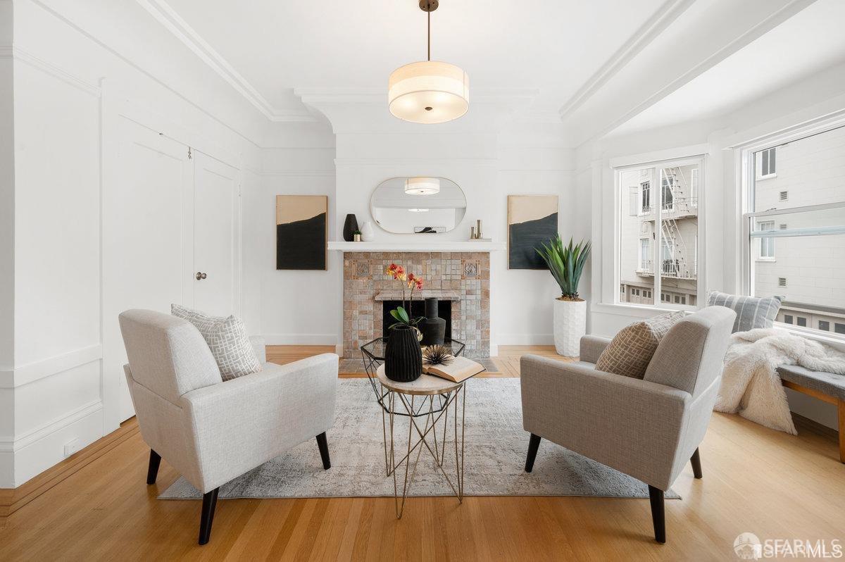 MLS: 425028282 Condo For Sale