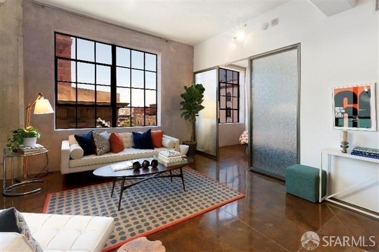 Photo #2: 425028516 Listing 