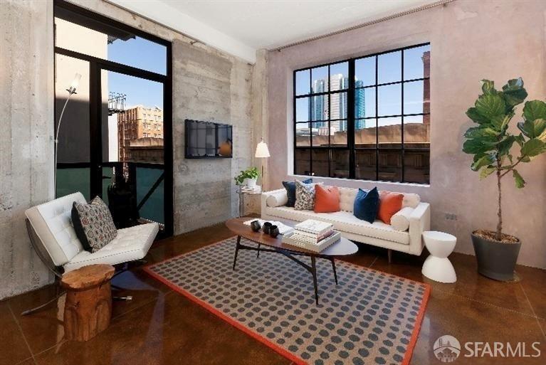 Photo #4: 425028516 Listing: Photo #4