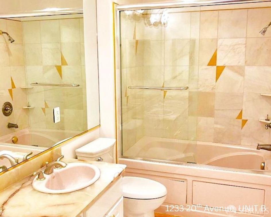 Detail Gallery Image 27 of 30 For 1233 20th Ave, San Francisco,  CA 94122 - 4 Beds | 4 Baths