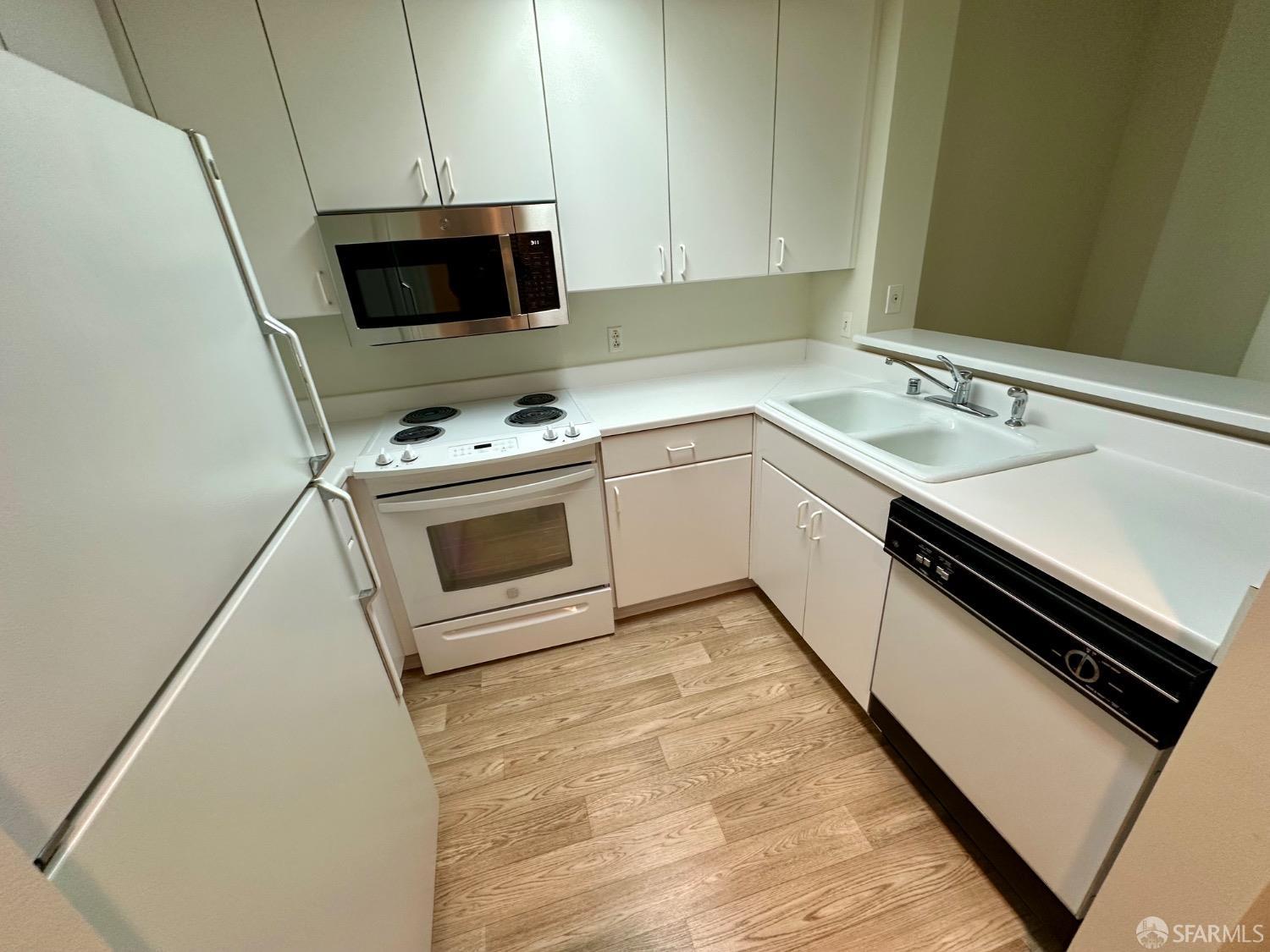 Detail Gallery Image 21 of 29 For 111 Chestnut St #208,  San Francisco,  CA 94111 - 1 Beds | 1 Baths
