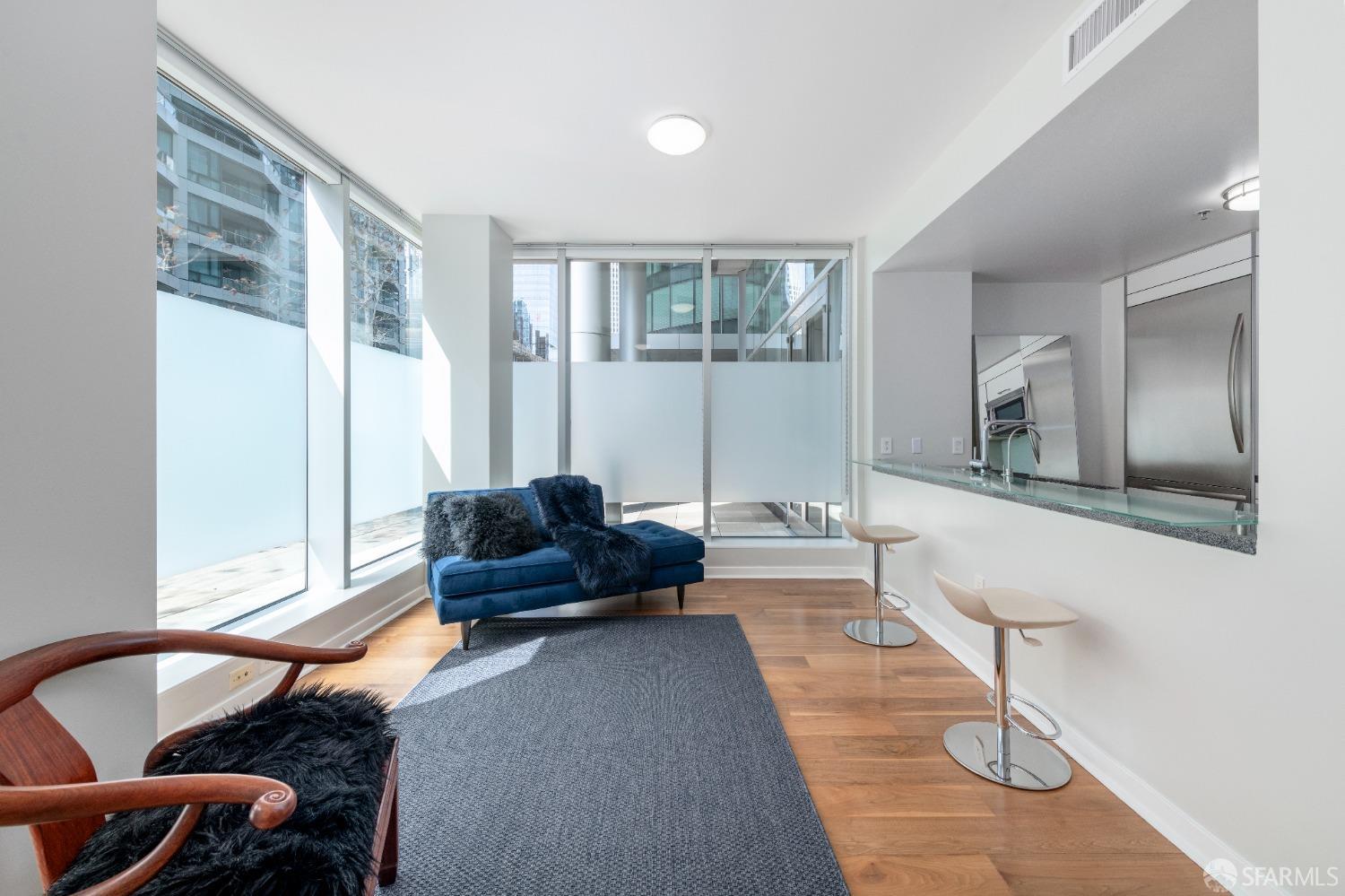 Photo #3: 425020968 Listing 