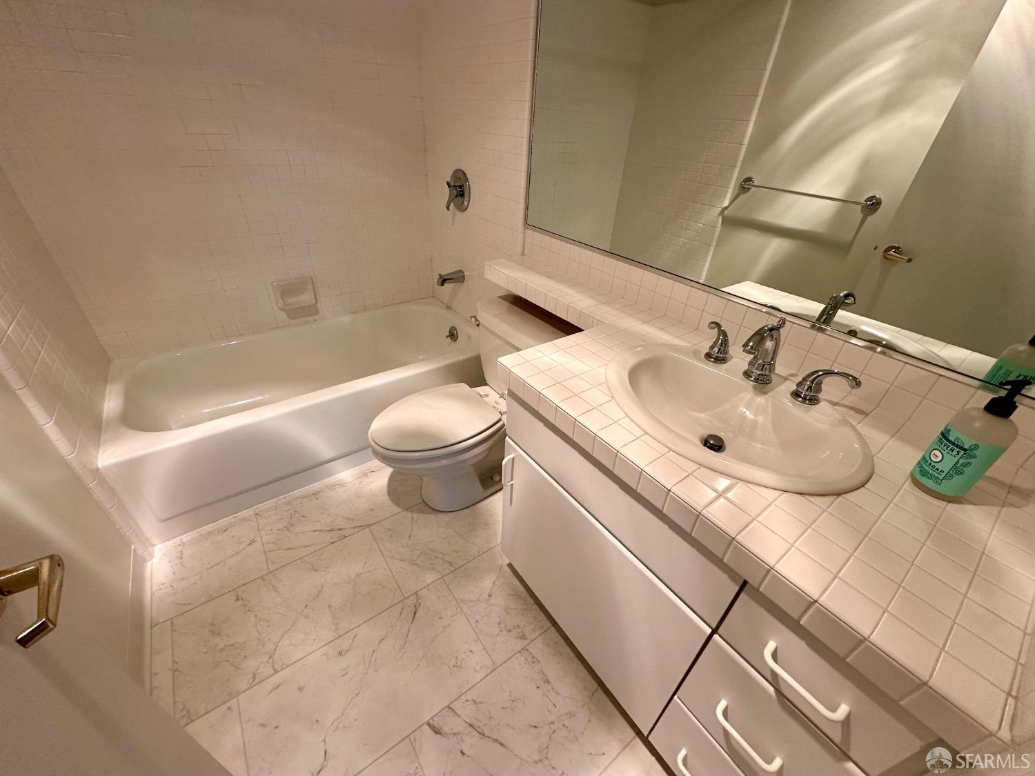 Detail Gallery Image 22 of 29 For 111 Chestnut St #208,  San Francisco,  CA 94111 - 1 Beds | 1 Baths