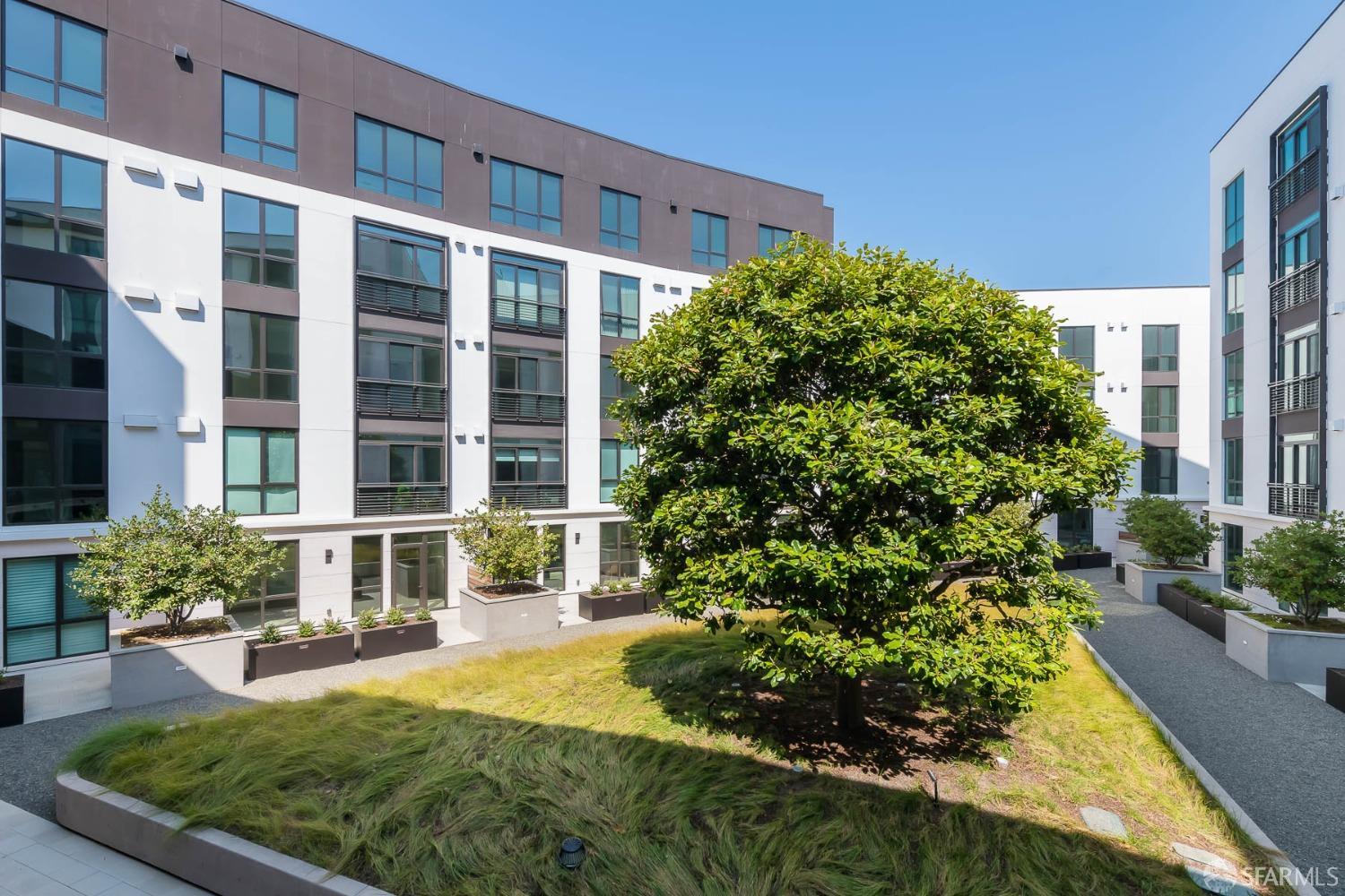Detail Gallery Image 37 of 41 For 1 Bristol Ct #304,  San Francisco,  CA 94130 - 2 Beds | 2/1 Baths