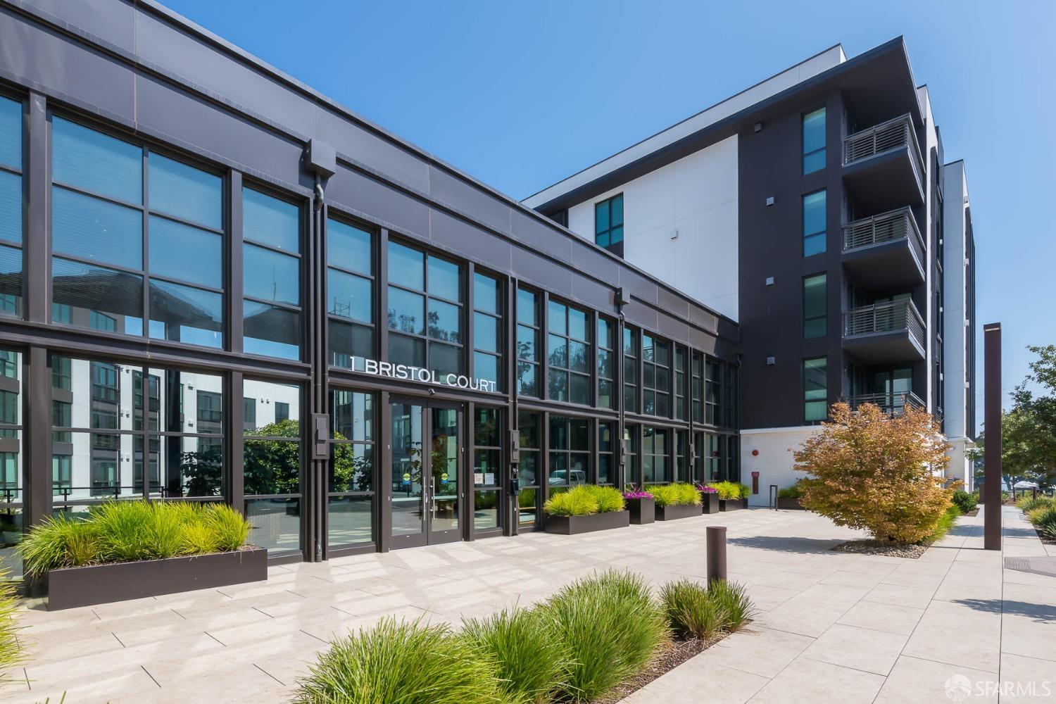 Detail Gallery Image 38 of 41 For 1 Bristol Ct #304,  San Francisco,  CA 94130 - 2 Beds | 2/1 Baths