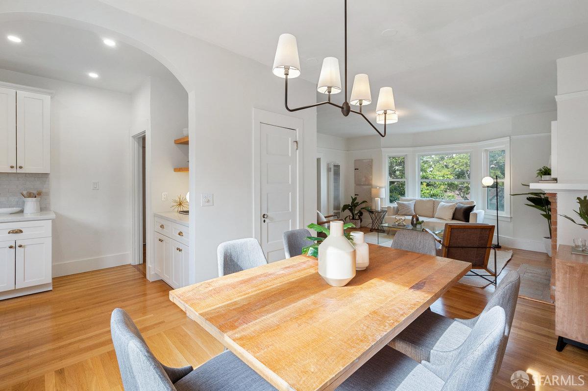 Photo #4: 425029561 Listing: Photo #4