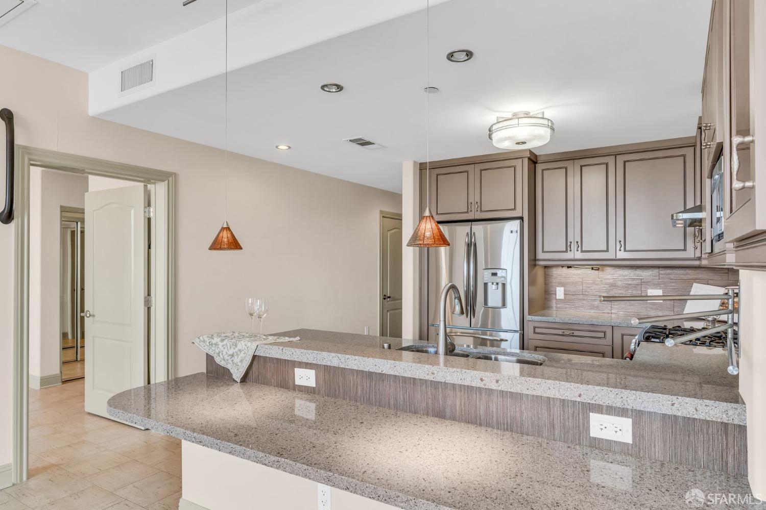 El Camino Real None #402, Millbrae, California image 17