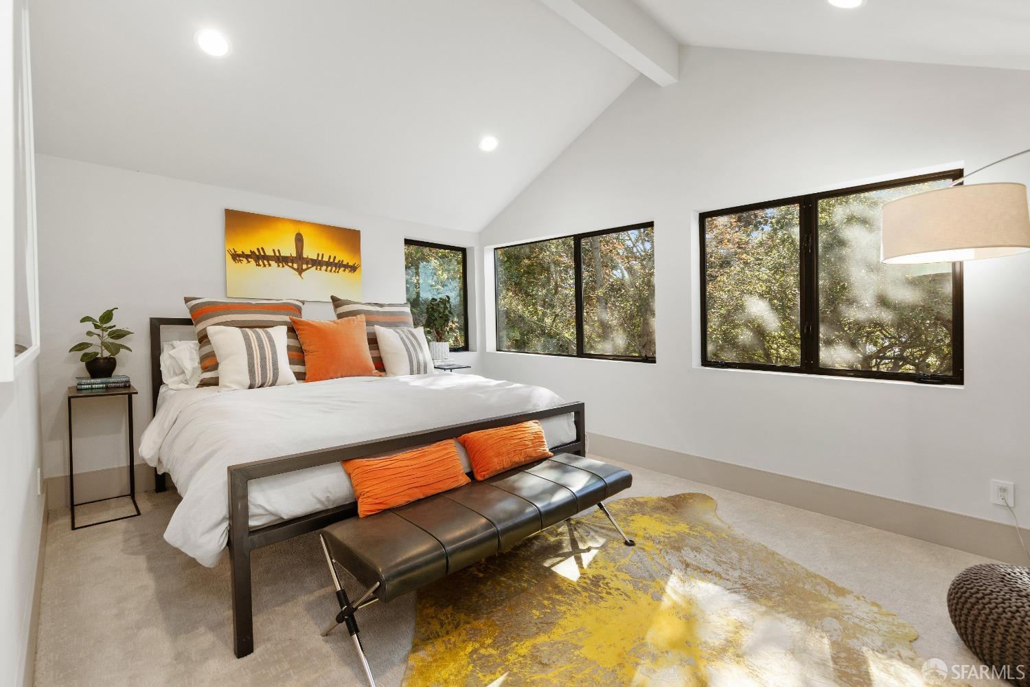 Detail Gallery Image 31 of 41 For 121 Tappan Ln, Orinda,  CA 94563 - 5 Beds | 5 Baths