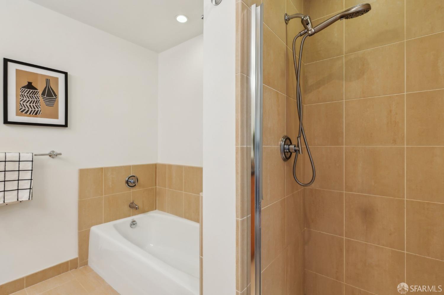 Photo #29: 425014916 Listing: Photo #29