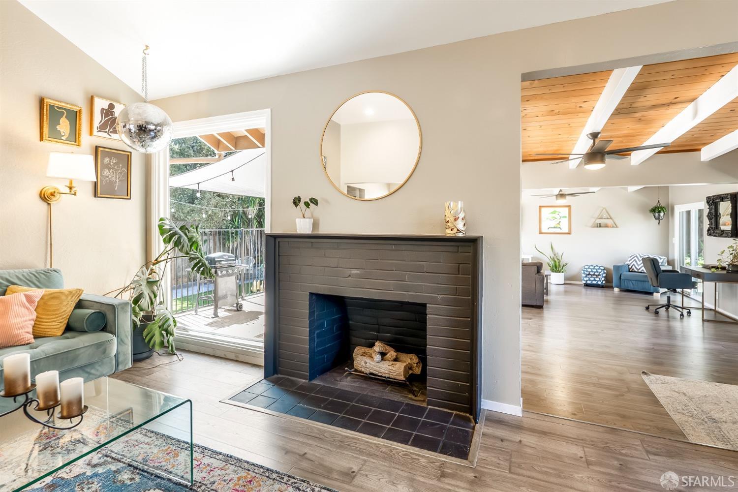 Detail Gallery Image 14 of 53 For 1114 Fernside St, Redwood City,  CA 94061 - 3 Beds | 2 Baths