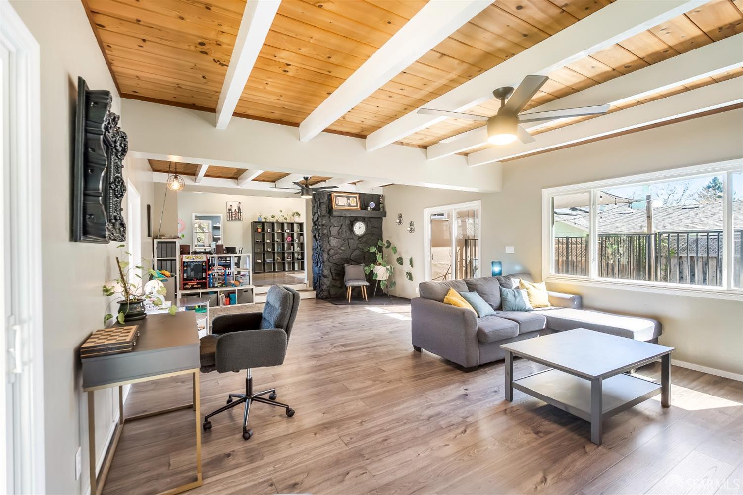 Detail Gallery Image 20 of 53 For 1114 Fernside St, Redwood City,  CA 94061 - 3 Beds | 2 Baths