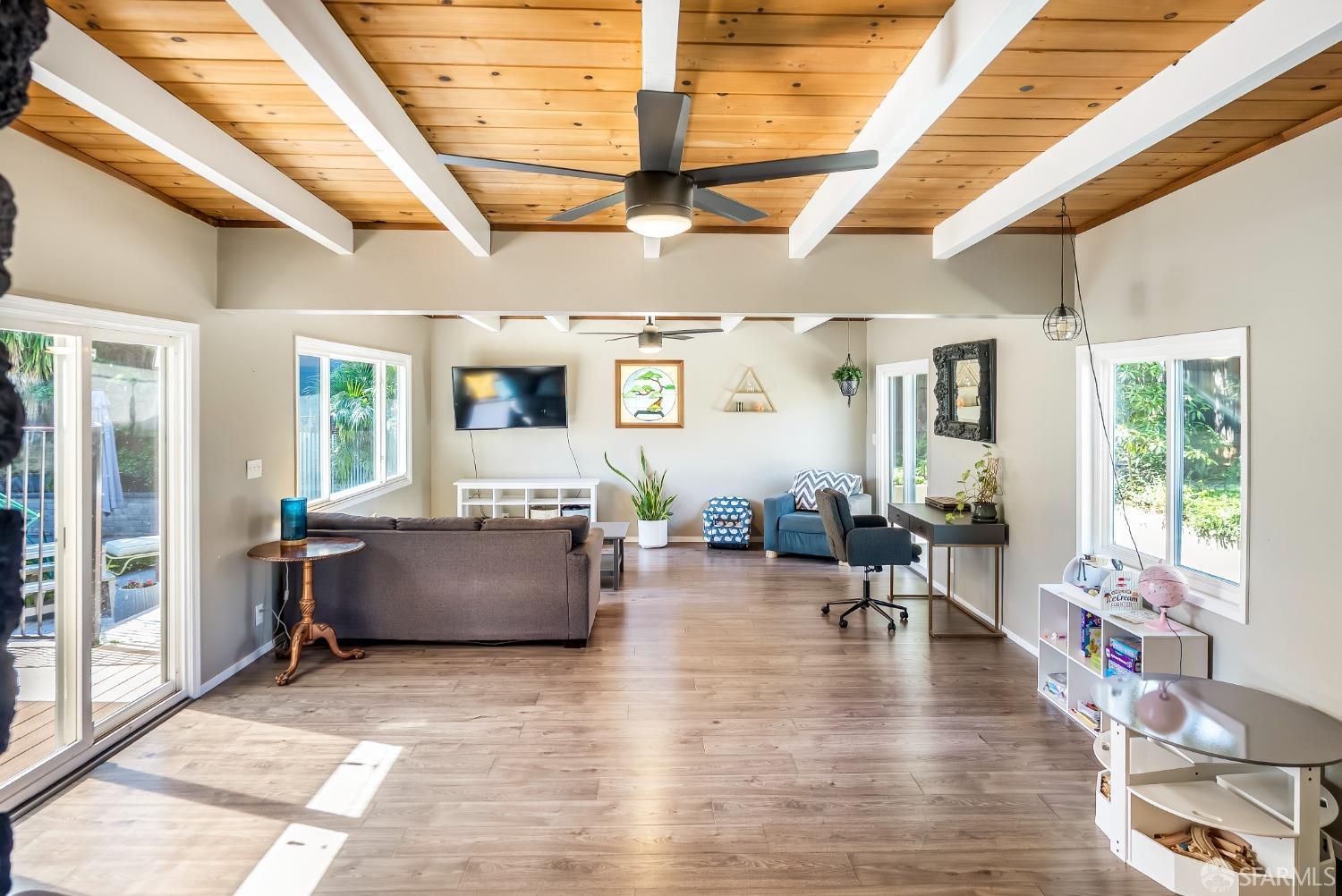 Detail Gallery Image 16 of 53 For 1114 Fernside St, Redwood City,  CA 94061 - 3 Beds | 2 Baths