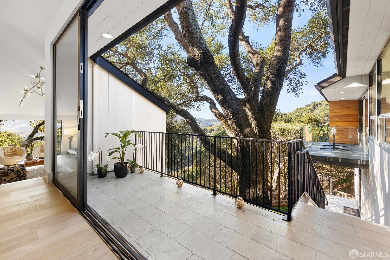 Detail Gallery Image 35 of 41 For 121 Tappan Ln, Orinda,  CA 94563 - 5 Beds | 5 Baths