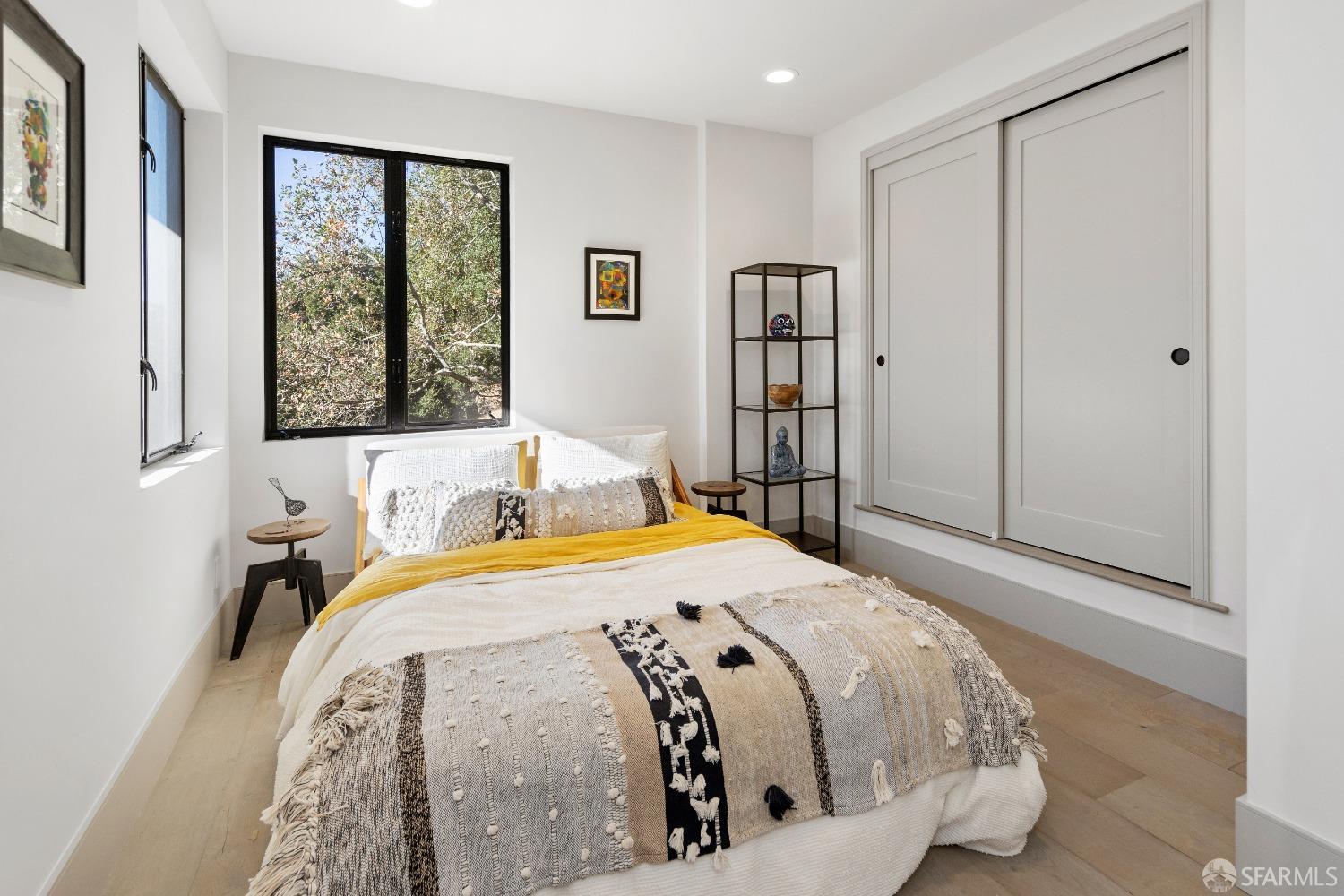 Detail Gallery Image 38 of 41 For 121 Tappan Ln, Orinda,  CA 94563 - 5 Beds | 5 Baths