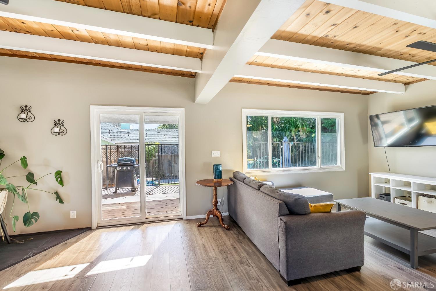 Detail Gallery Image 18 of 53 For 1114 Fernside St, Redwood City,  CA 94061 - 3 Beds | 2 Baths