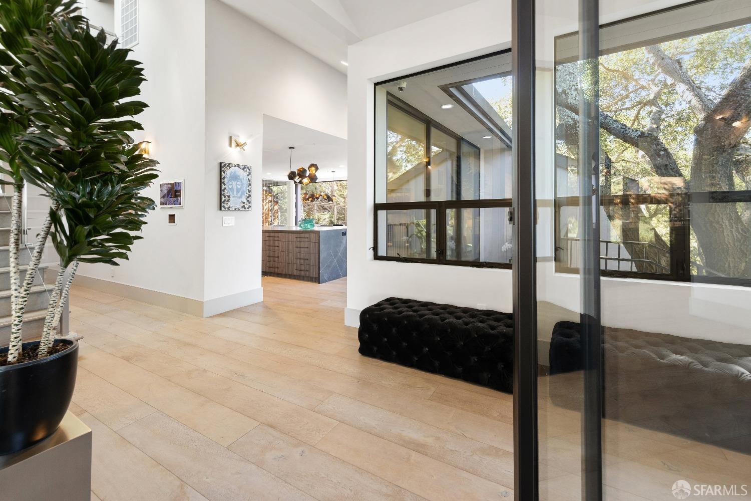 Detail Gallery Image 8 of 41 For 121 Tappan Ln, Orinda,  CA 94563 - 5 Beds | 5 Baths