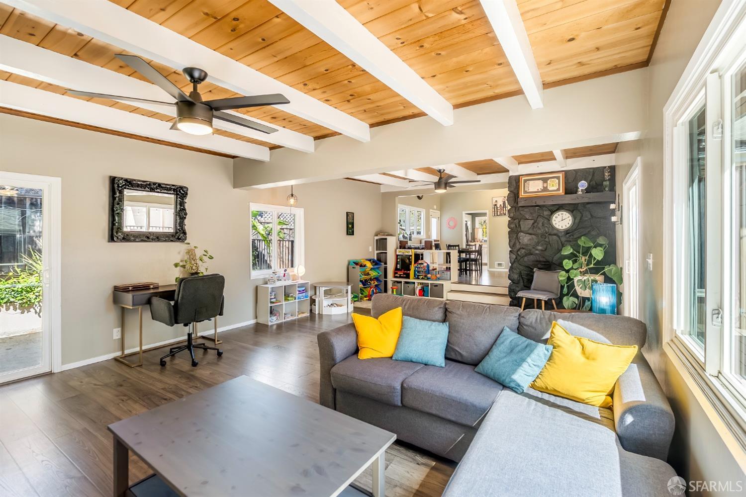 Detail Gallery Image 23 of 53 For 1114 Fernside St, Redwood City,  CA 94061 - 3 Beds | 2 Baths