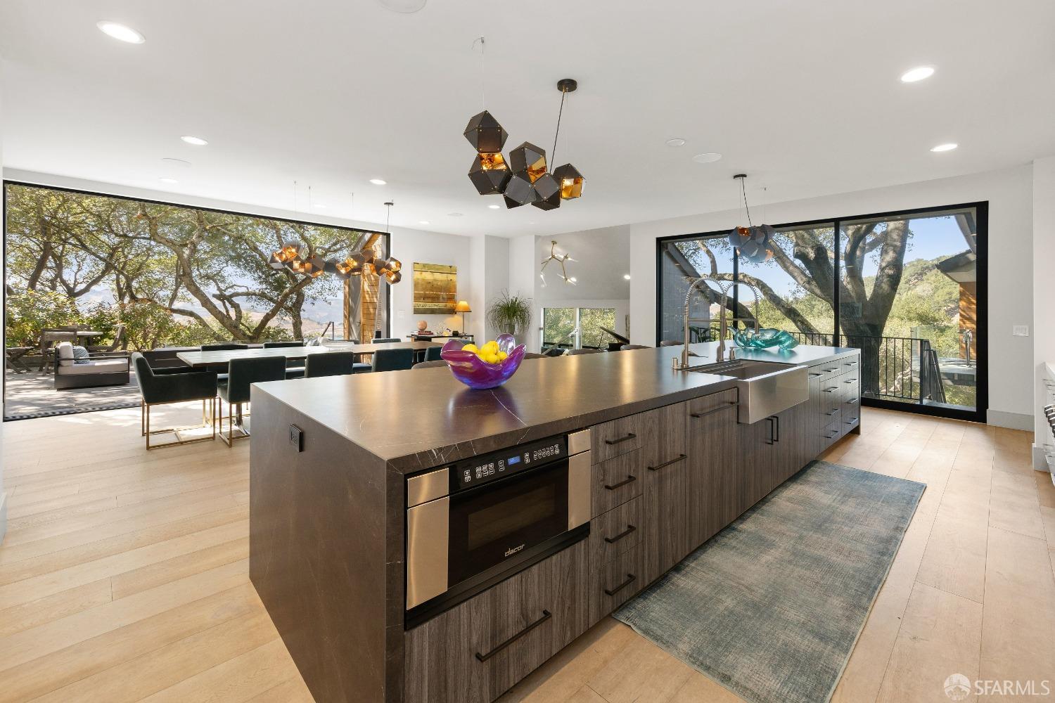 Detail Gallery Image 9 of 41 For 121 Tappan Ln, Orinda,  CA 94563 - 5 Beds | 5 Baths