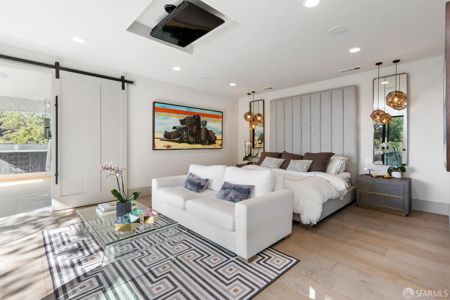 Detail Gallery Image 5 of 41 For 121 Tappan Ln, Orinda,  CA 94563 - 5 Beds | 5 Baths