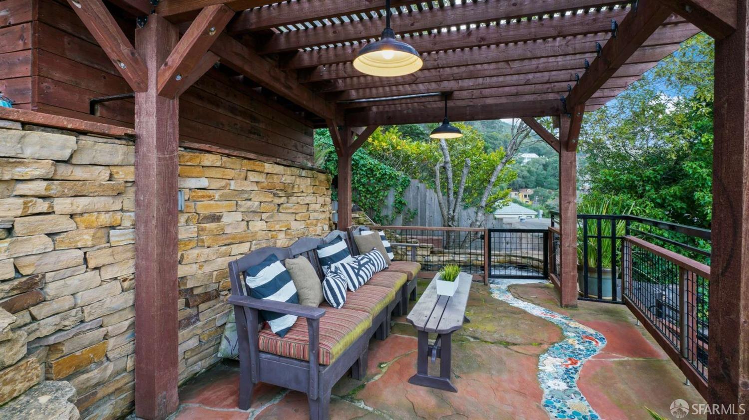 Detail Gallery Image 24 of 26 For 338 Kings Rd, Brisbane,  CA 94005 - 4 Beds | 3 Baths