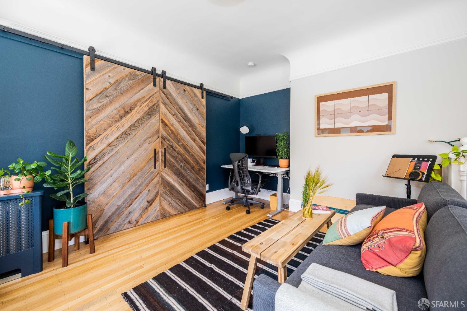 Detail Gallery Image 12 of 24 For 1490 Francisco St #3,  San Francisco,  CA 94123 - 2 Beds | 1/1 Baths