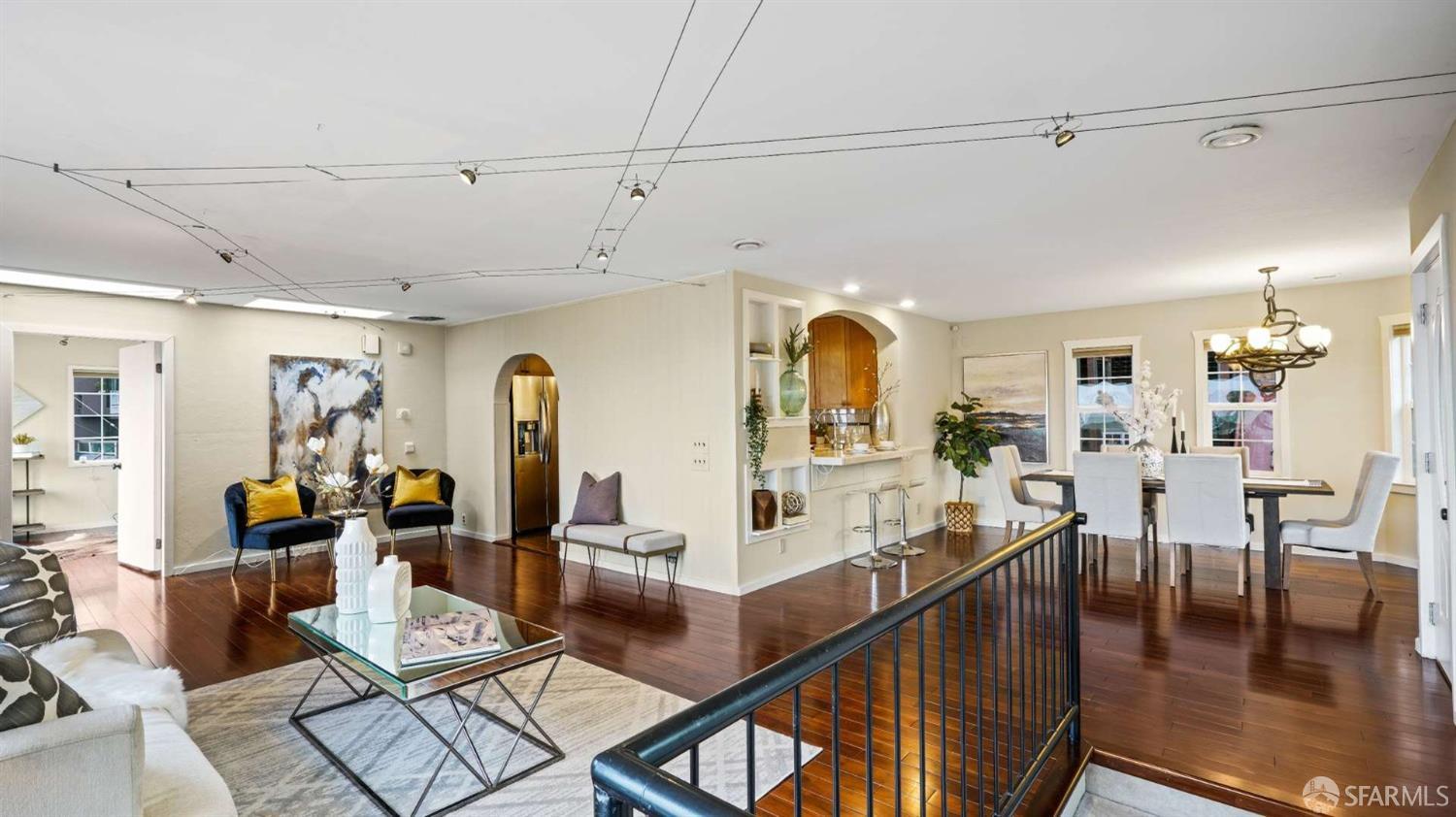 Detail Gallery Image 13 of 26 For 338 Kings Rd, Brisbane,  CA 94005 - 4 Beds | 3 Baths