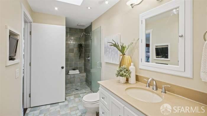 Detail Gallery Image 16 of 26 For 338 Kings Rd, Brisbane,  CA 94005 - 4 Beds | 3 Baths