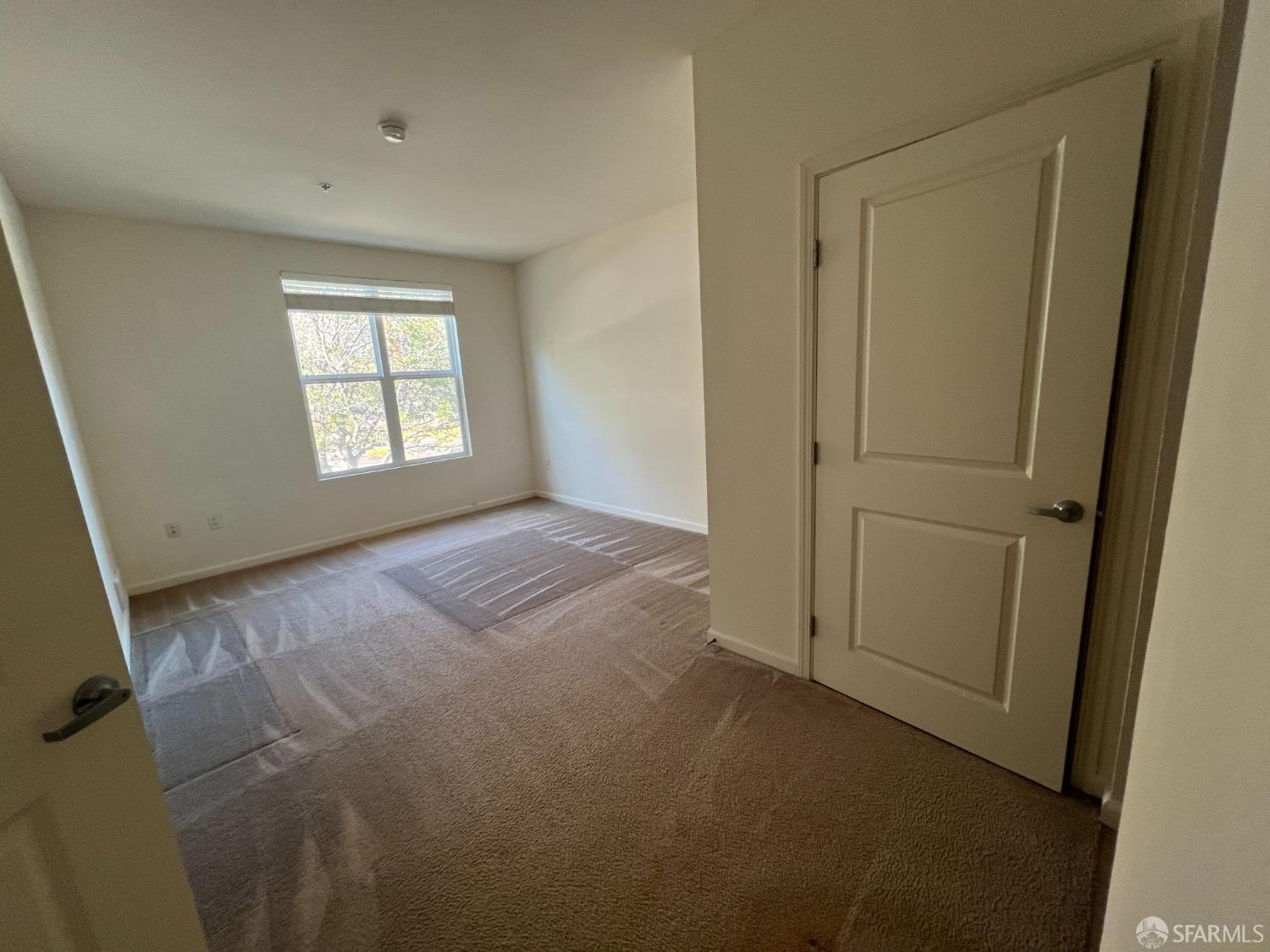 Detail Gallery Image 2 of 19 For 301 Crescent Ct #3214,  San Francisco,  CA 94134 - 2 Beds | 2 Baths