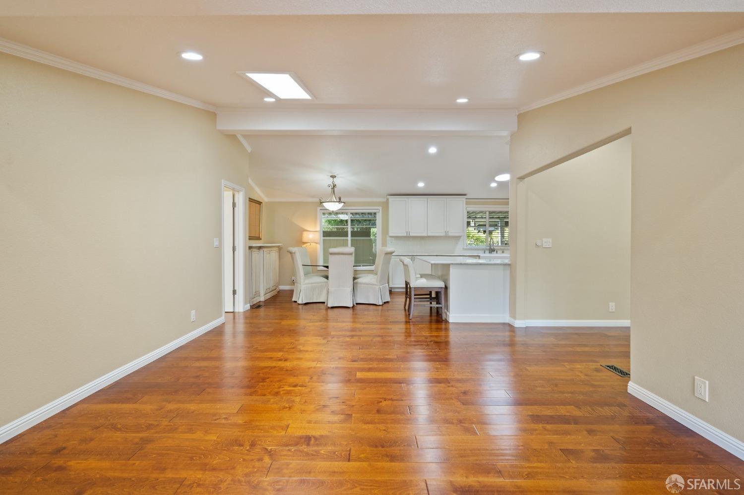 Detail Gallery Image 9 of 23 For 442 Mill Pond Dr 442, San Jose,  CA 95125 - 2 Beds | 2 Baths