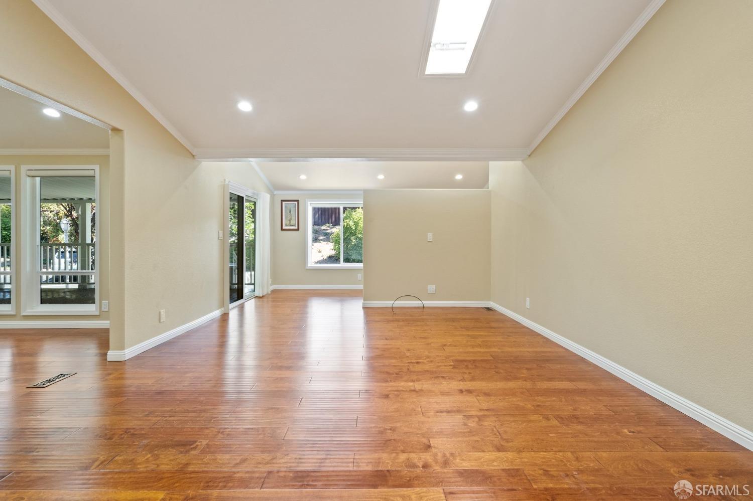 Detail Gallery Image 7 of 23 For 442 Mill Pond Dr 442, San Jose,  CA 95125 - 2 Beds | 2 Baths