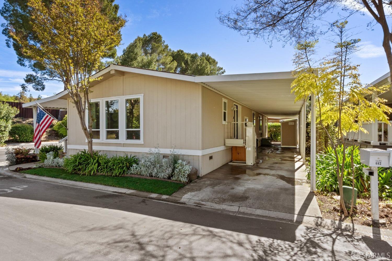 Detail Gallery Image 3 of 23 For 442 Mill Pond Dr 442, San Jose,  CA 95125 - 2 Beds | 2 Baths