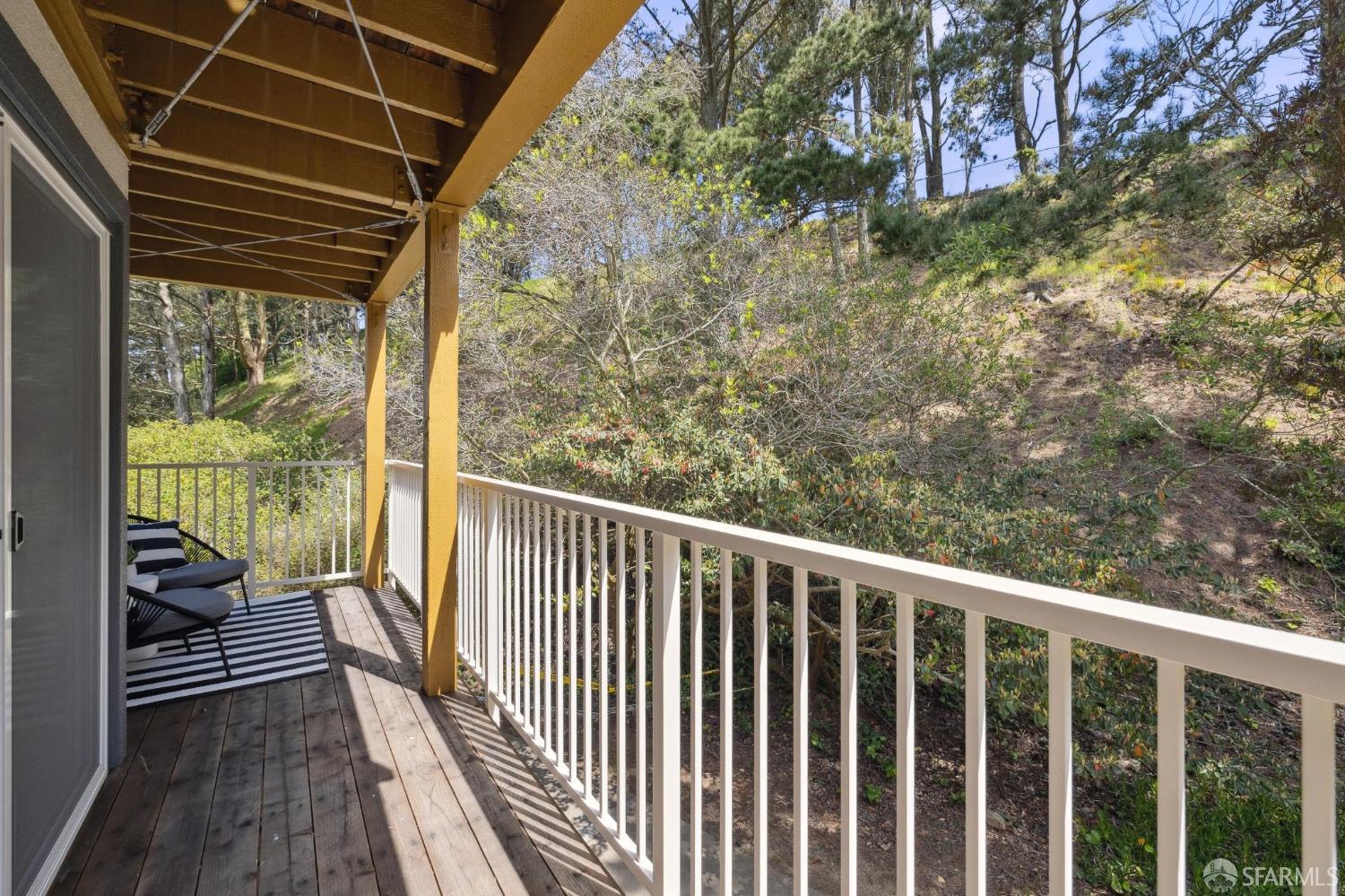 Photo #12: 425018323 Listing: Photo #12