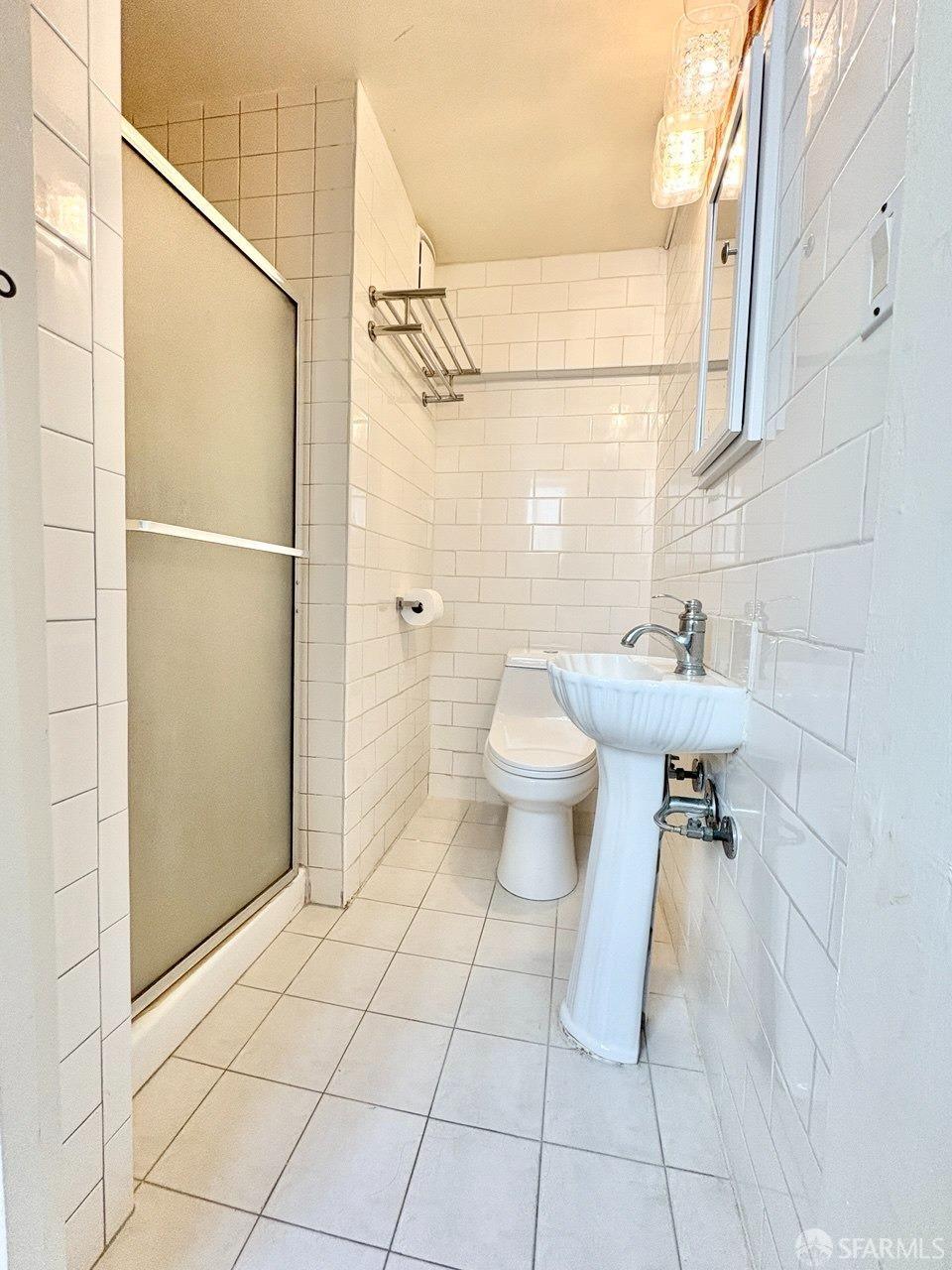 Detail Gallery Image 43 of 51 For 992 Wildwood Ave, Daly City,  CA 94015 - 3 Beds | 1 Baths