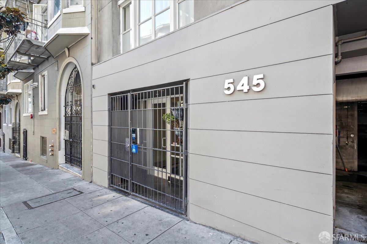 Photo #17: 425032289 Listing: Photo #17