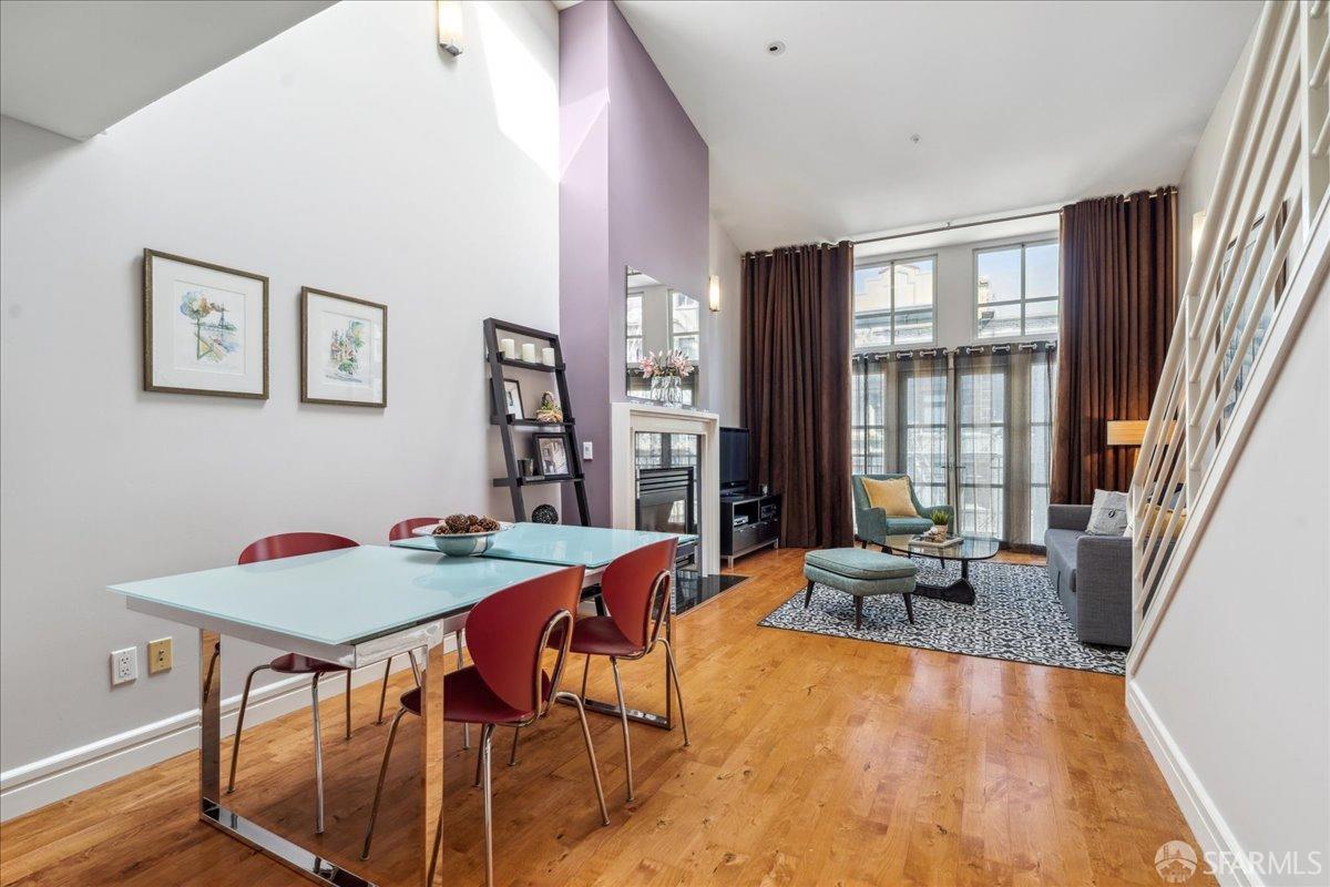 Photo #5: 425032289 Listing: Photo #5