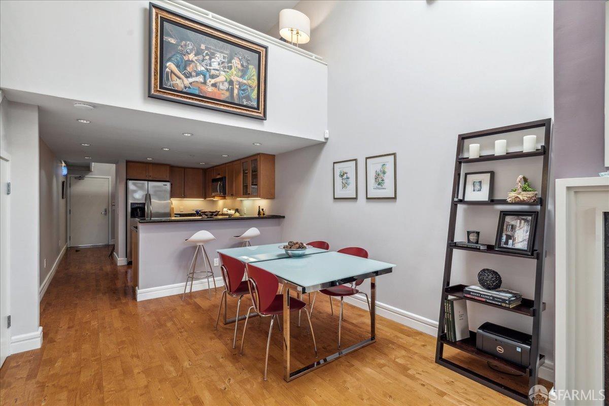 Photo #6: 425032289 Listing: Photo #6