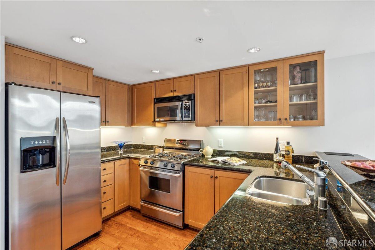 Photo #4: 425032289 Listing: Photo #4